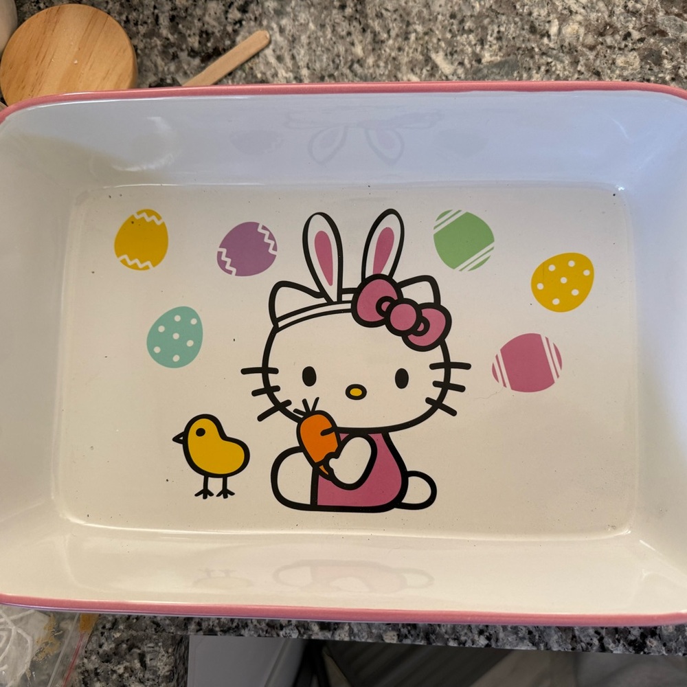 Hello Kitty Easter Baking Dish